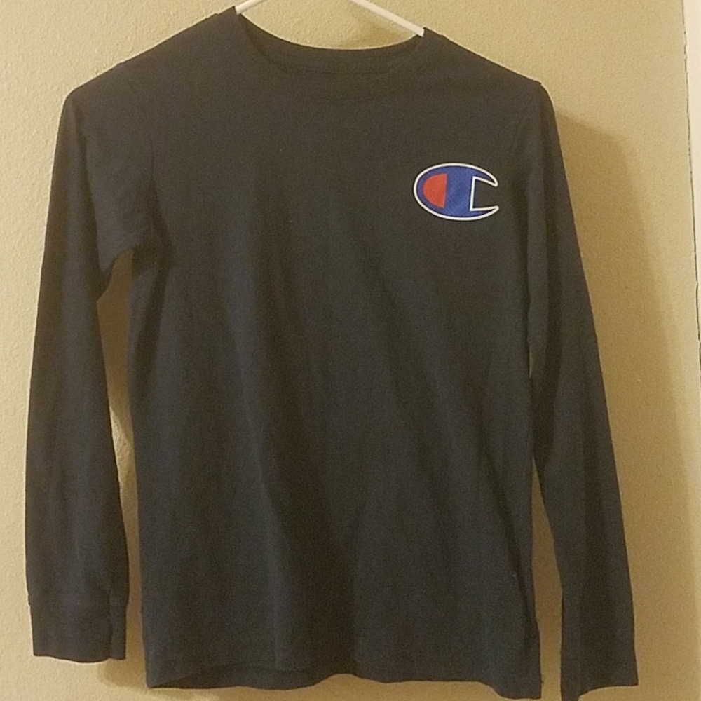 Selling a navy blue long sleeve champion shirt